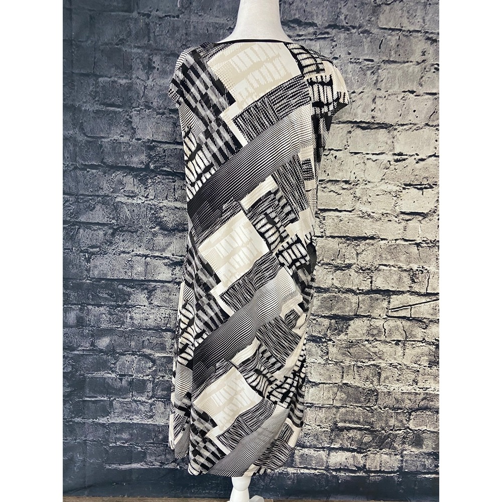 Dressbarn Dress Womens 18 Black White Geometric Print Cowl Neck Sleeveless Lined - Picture 3 of 14